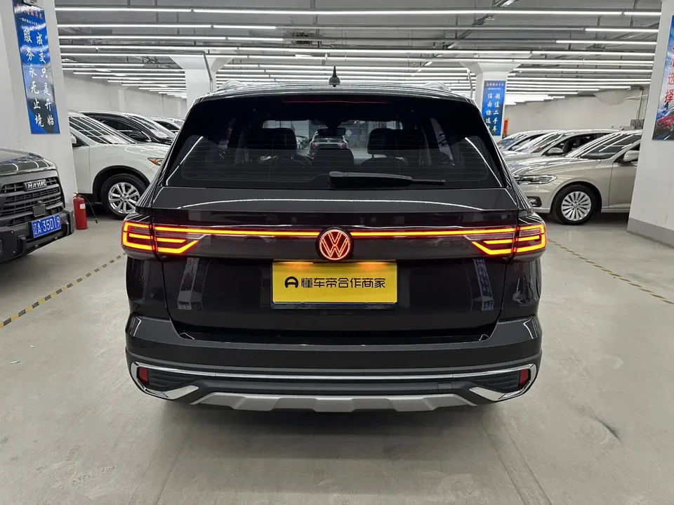 Volkswagen Tharu 300TSI 2WD Full Moon Edition 2024 — миниатюра 2