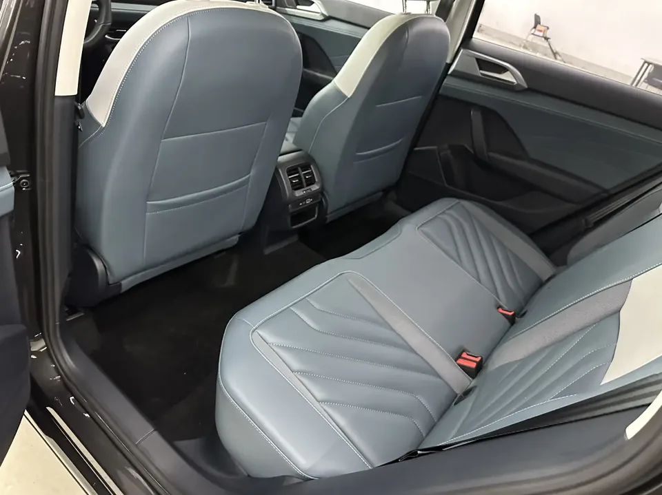 Volkswagen Tharu 300TSI 2WD Full Moon Edition 2024 — миниатюра 5