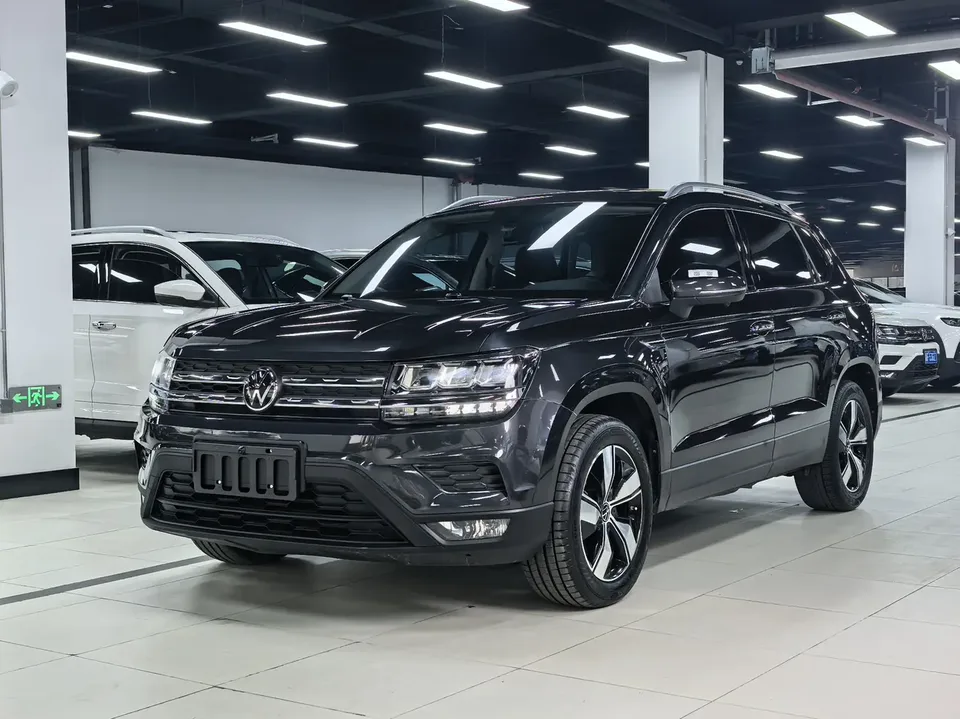 Volkswagen Tharu tuyue 2021 280TSI 2WD Luxury Edition PLUS 2022 — photo 1, buy with delivery to Moscow