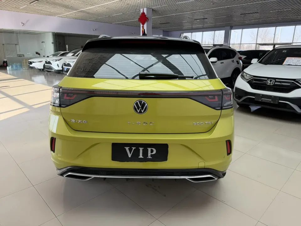 Volkswagen T-Roc 300TSI DSG Chenguang Edition 2023 — миниатюра 5