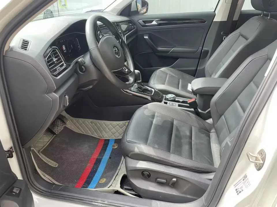 Volkswagen T-Roc Tange 280TSI DSG two-wheel drive comfort PLUS 2022 — миниатюра 3