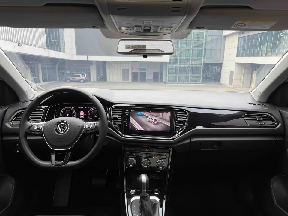 Volkswagen T-Roc Tange 280TSI DSG two-wheel drive comfort PLUS 2022 — миниатюра 3