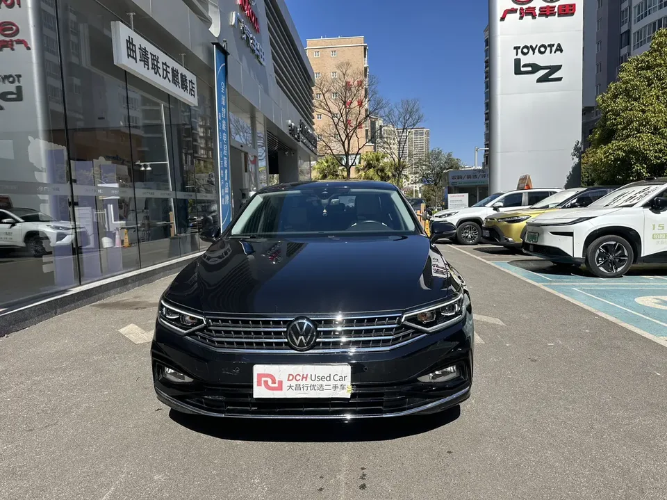 Volkswagen Magotan 2024
