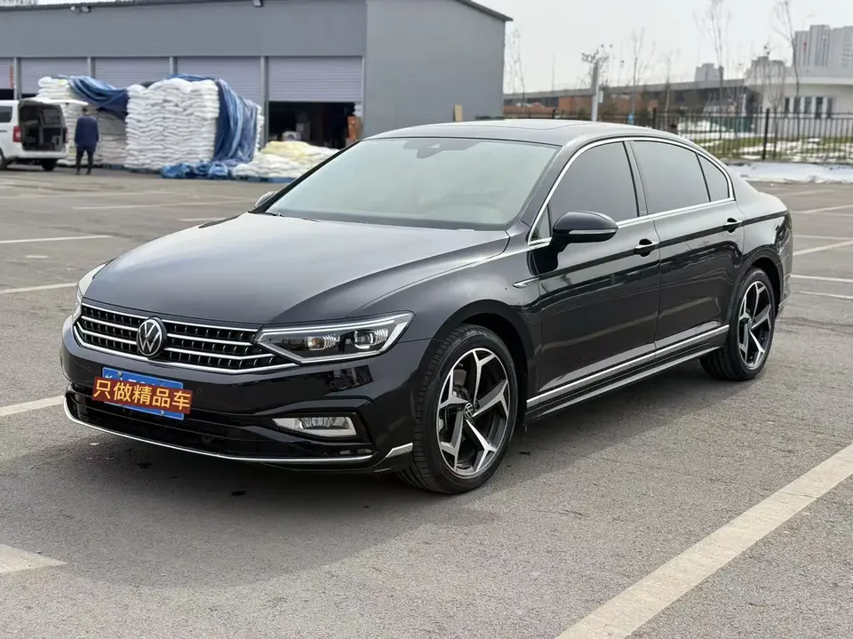 Volkswagen Magotan 2024