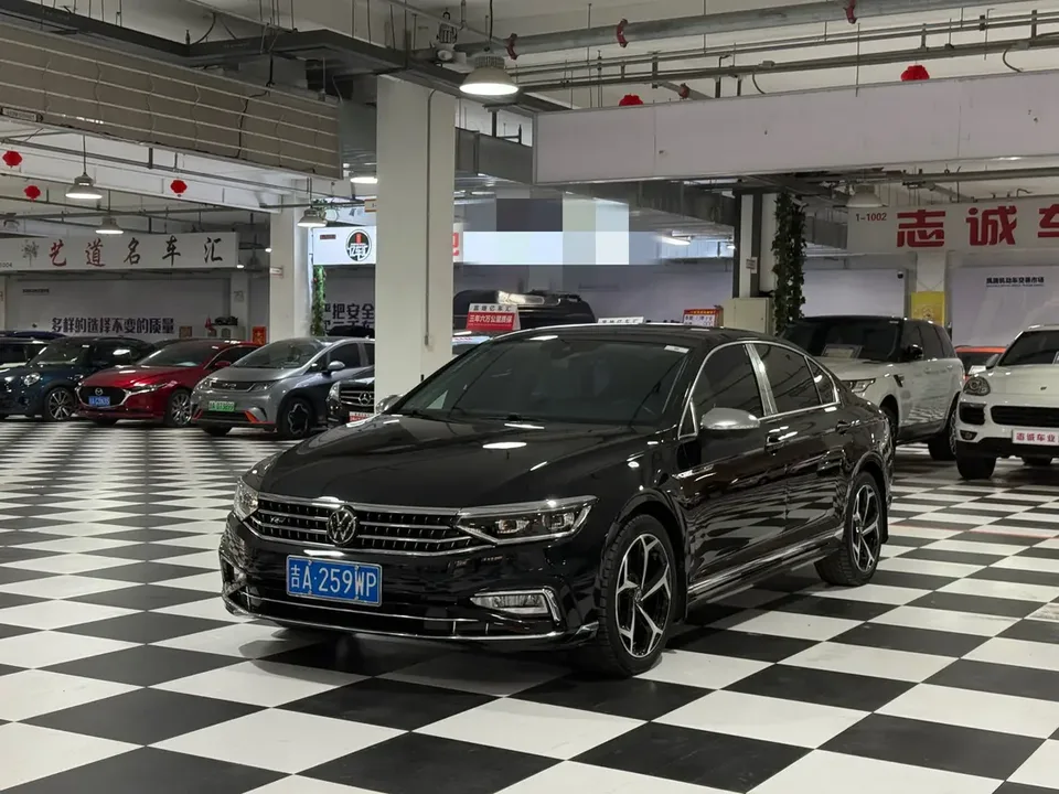 Volkswagen Magotan 2023