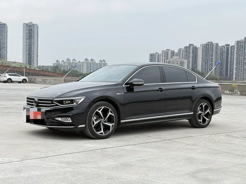 Volkswagen Magotan 2024