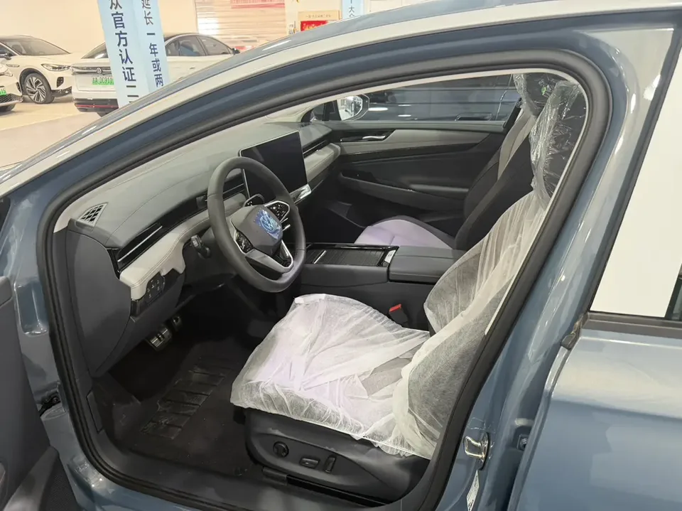 Volkswagen ID.7 VIZZION ID.7 VIZZION 2024 AIR version 2026 — миниатюра 3