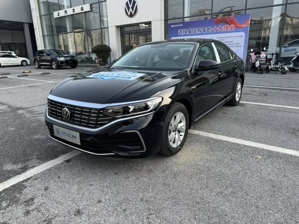 Volkswagen Passat PHEV 2026