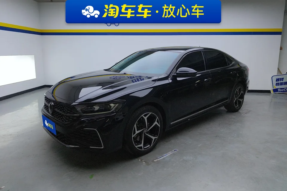 Volkswagen Passat 2023