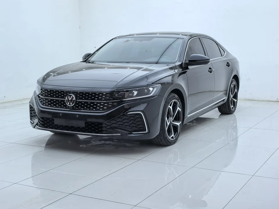 Volkswagen Passat 2023