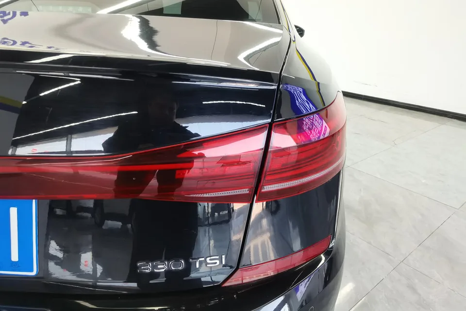 Volkswagen Passat Passat 2022 330TSI Deluxe Edition 2022 — миниатюра 2