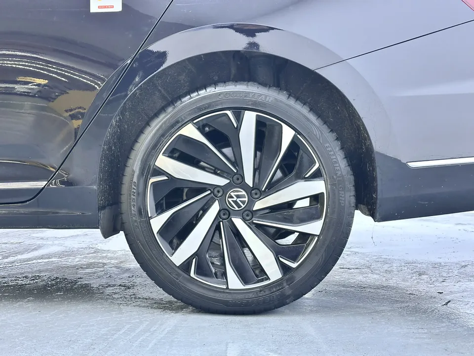 Volkswagen Passat Passat 2022 330TSI Starry Sky Deluxe Edition 2022 — миниатюра 3