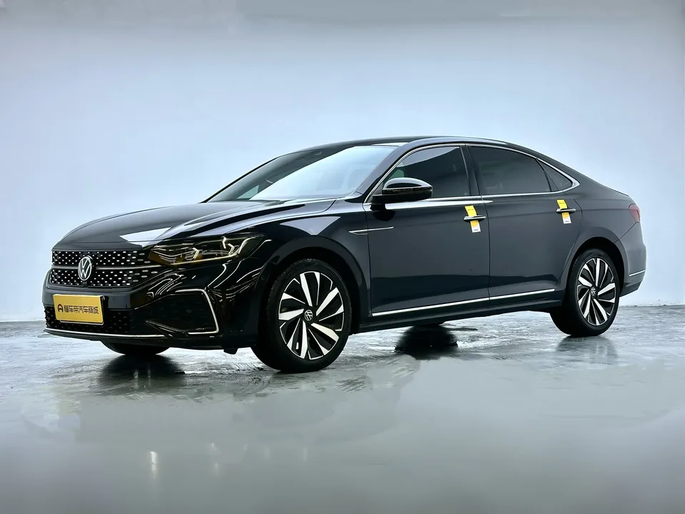 Volkswagen Passat 2022