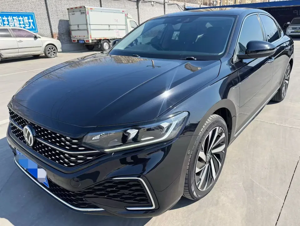 Volkswagen Passat 2022