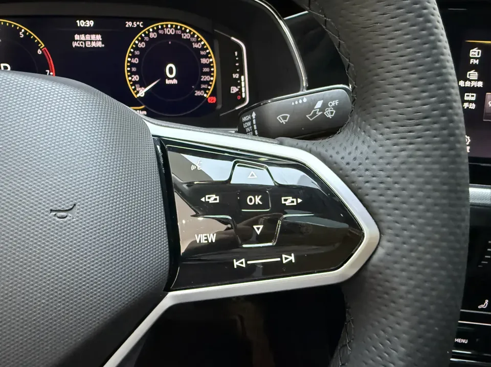 Volkswagen Passat facelift 330TSI Elite Edition 2023 — миниатюра 4
