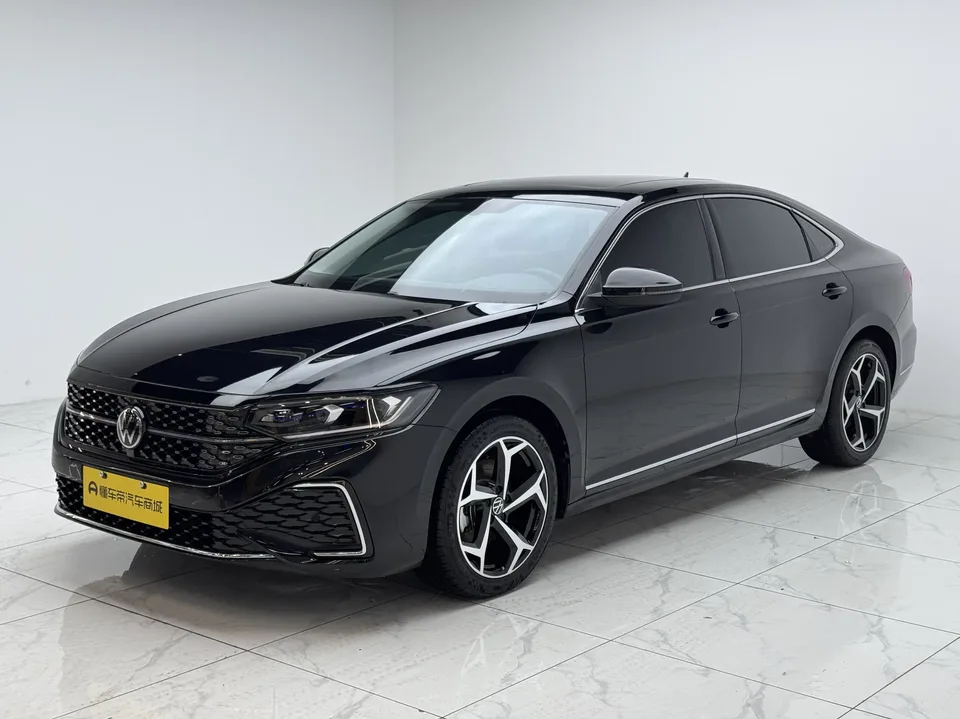 Volkswagen Passat 2024