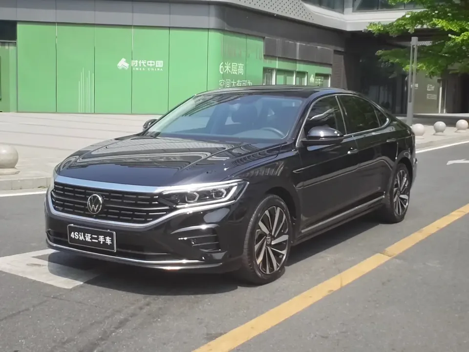 Volkswagen Passat 2024