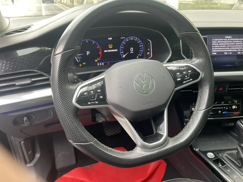 Volkswagen Passat Passat 2022 330TSI Starry Sky Deluxe Edition 2022 — миниатюра 4