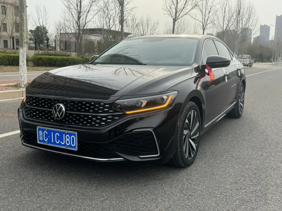 Volkswagen Passat 2022