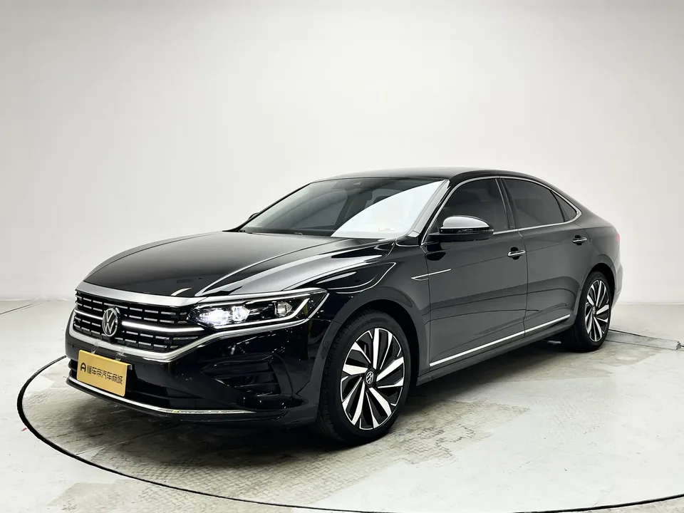 Volkswagen Passat 2024