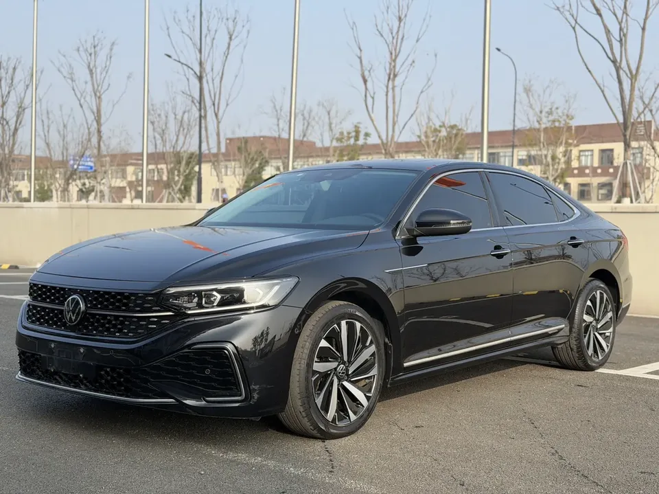 Volkswagen Passat 2022