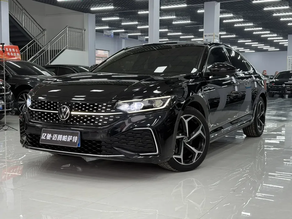 Volkswagen Passat 2023