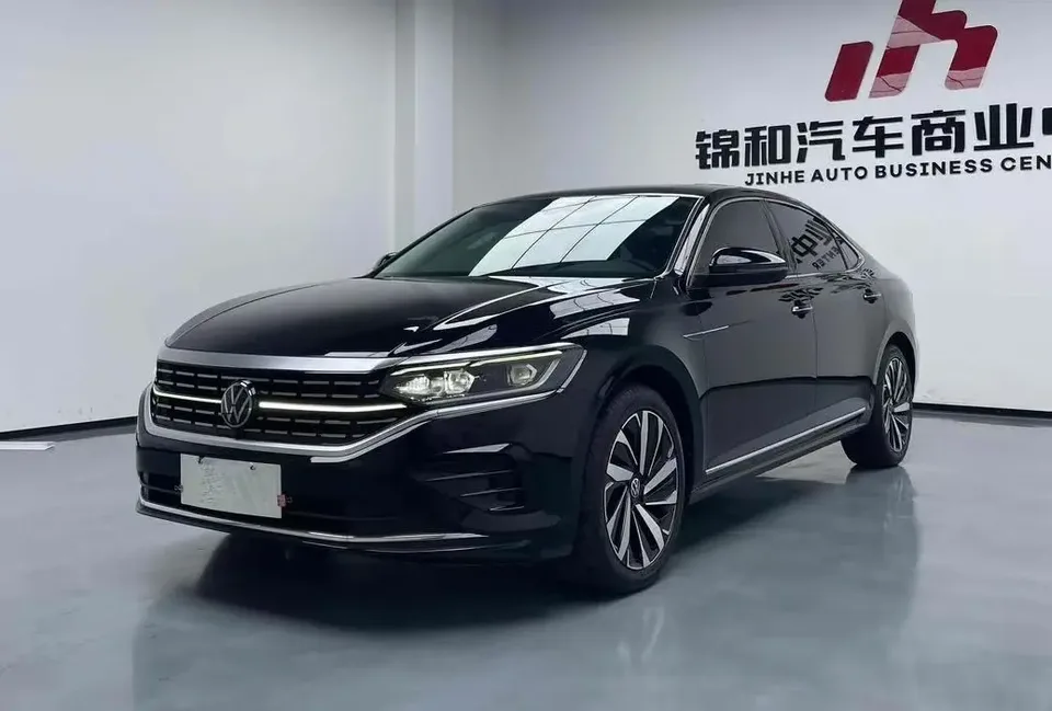 Volkswagen Passat 2024