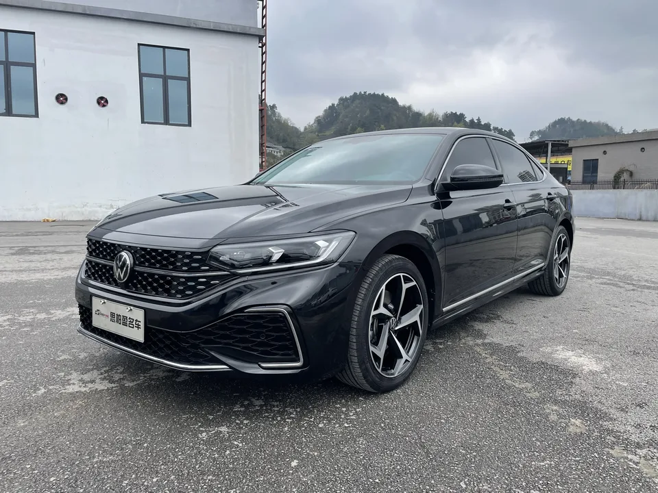 Volkswagen Passat 2023
