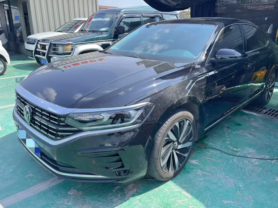 Volkswagen Passat 2022