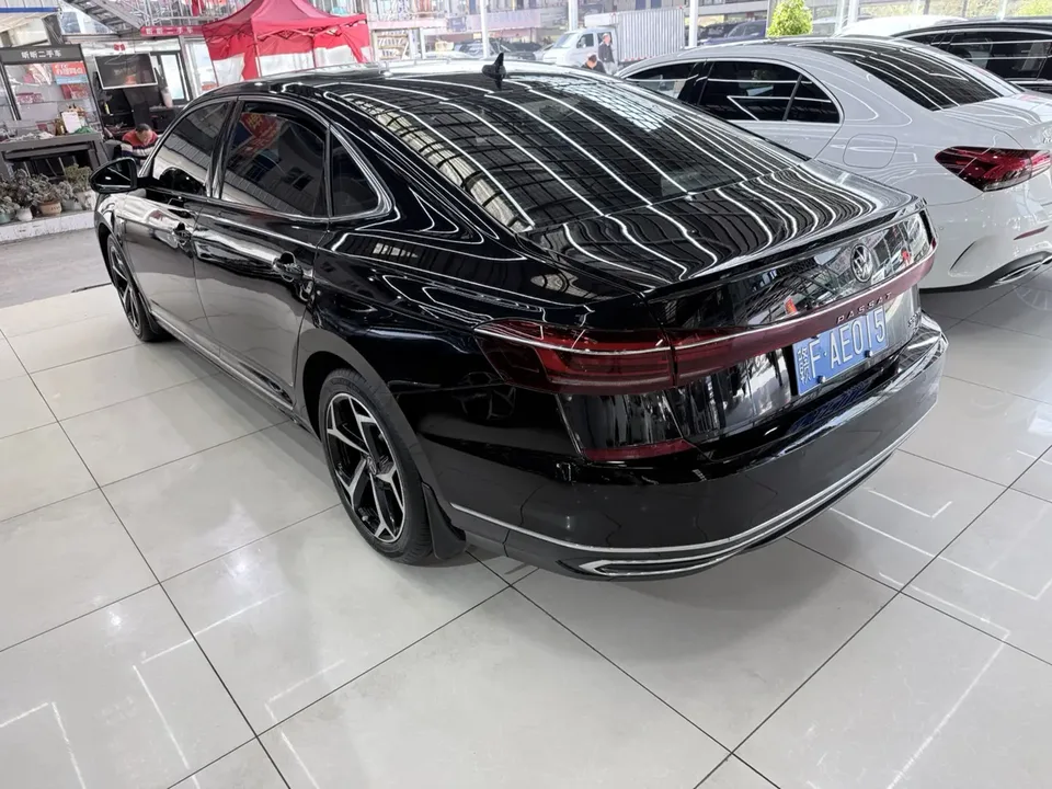 Volkswagen Passat Passat 2022 330TSI Star Elite Edition 2022 — миниатюра 4