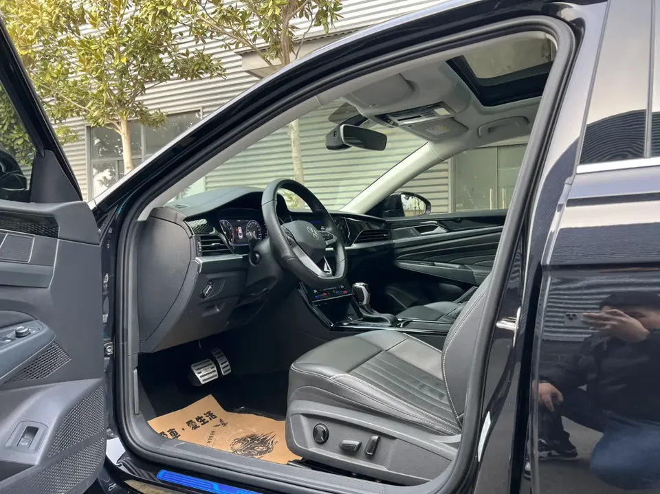 Volkswagen Passat Passat 2022 330TSI Elite Edition 2022 — миниатюра 4