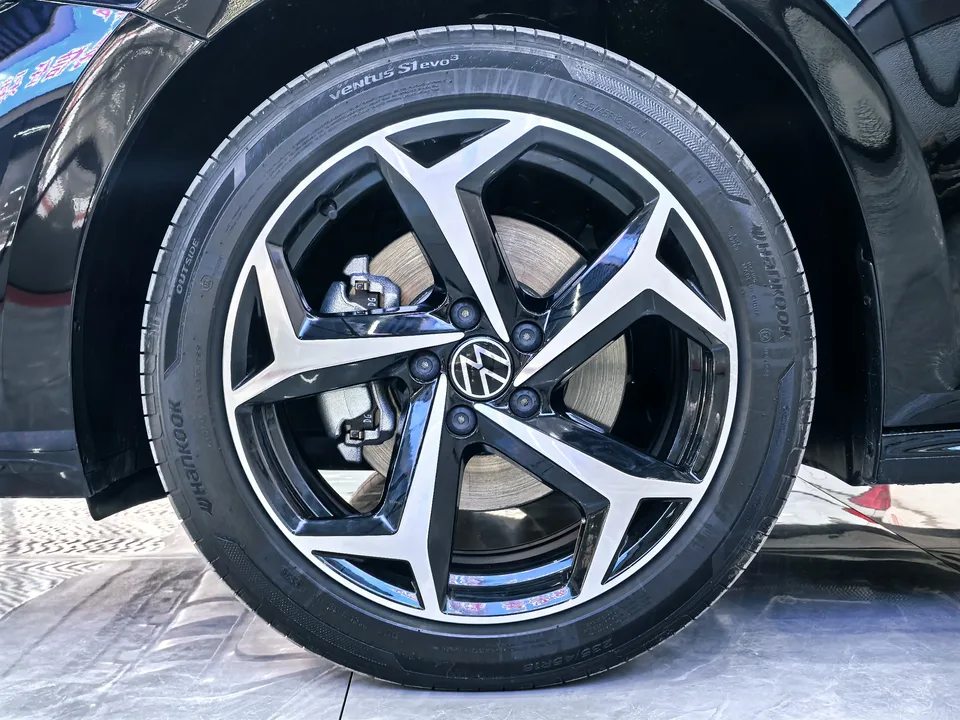 Volkswagen Passat Passat 2026 Outstanding 330TSI Starry Sky Elite Edition 2026 — миниатюра 2