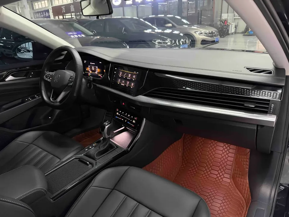 Volkswagen Passat facelift 280TSI Star Elite Edition 2023 — миниатюра 3
