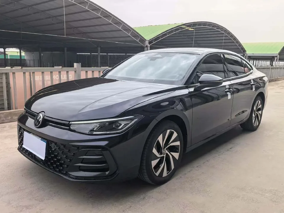 Volkswagen Passat 2024