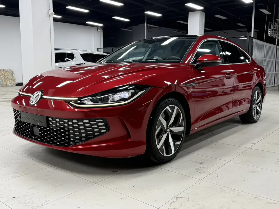 Volkswagen Lamando Lingdu Lingdu L 280TSI DSG Cool Edition 2022 — фото 1, купить с доставкой в Москву