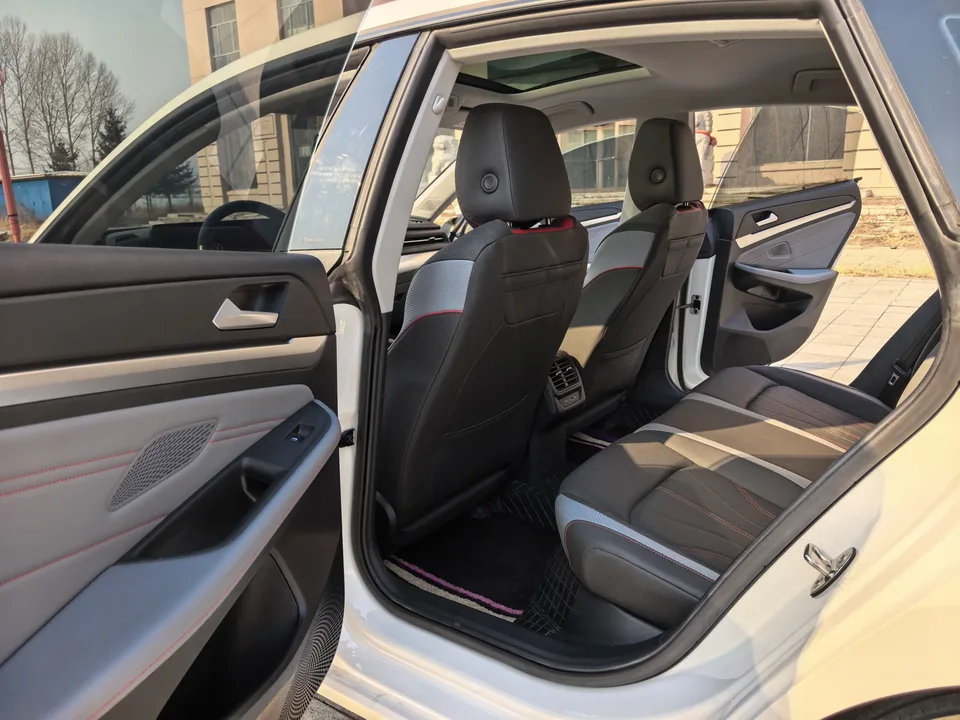Volkswagen Lamando Lingdu Lingdu L 280TSI DSG Hot Edition 2022 — миниатюра 5