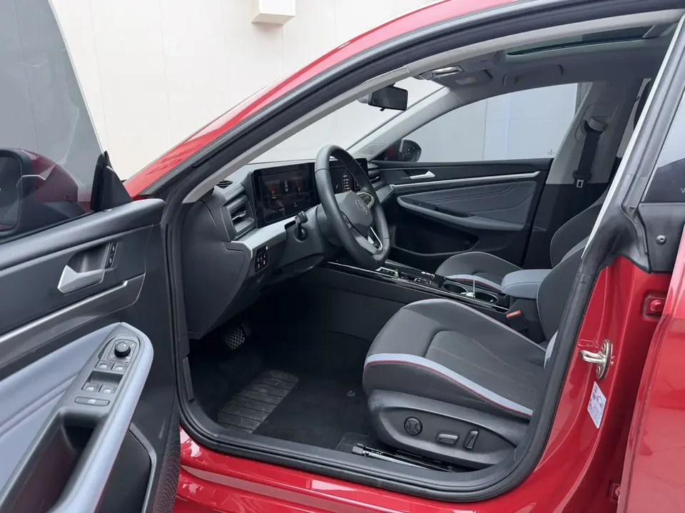 Volkswagen Lamando Lingdu Lingdu L 280TSI DSG Hot Edition 2022 — миниатюра 4