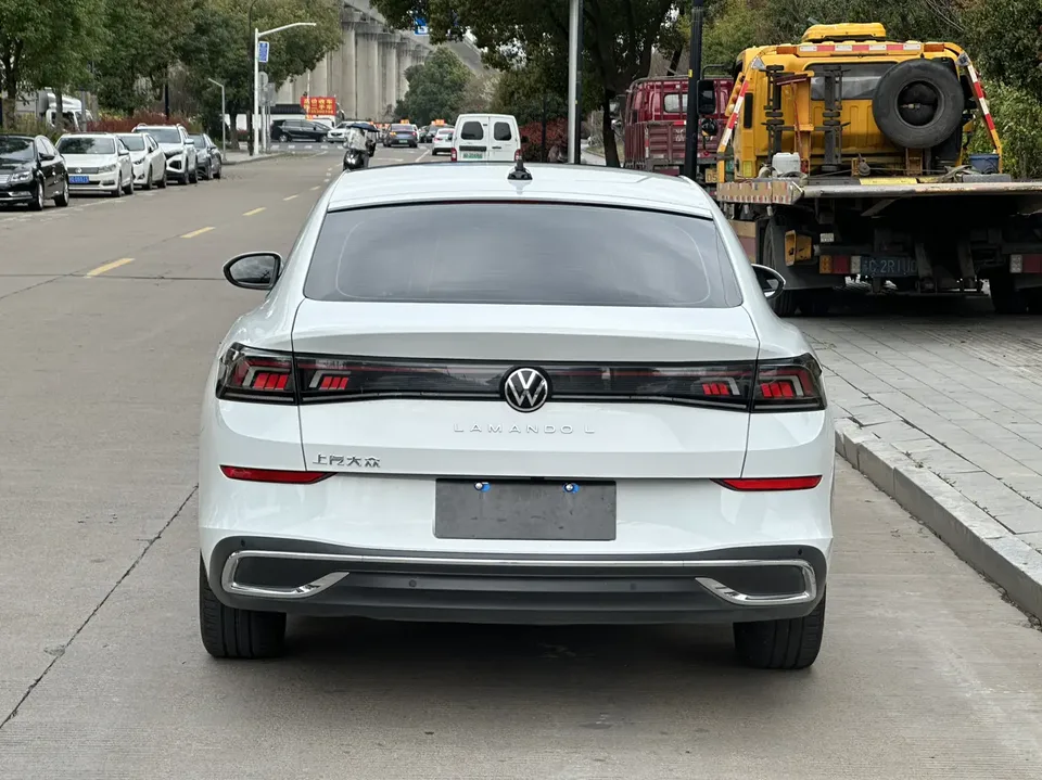 Volkswagen Lamando Lingdu 2025 Lingdu L 280TSI DSG Hot Edition 2024 — thumbnail 2