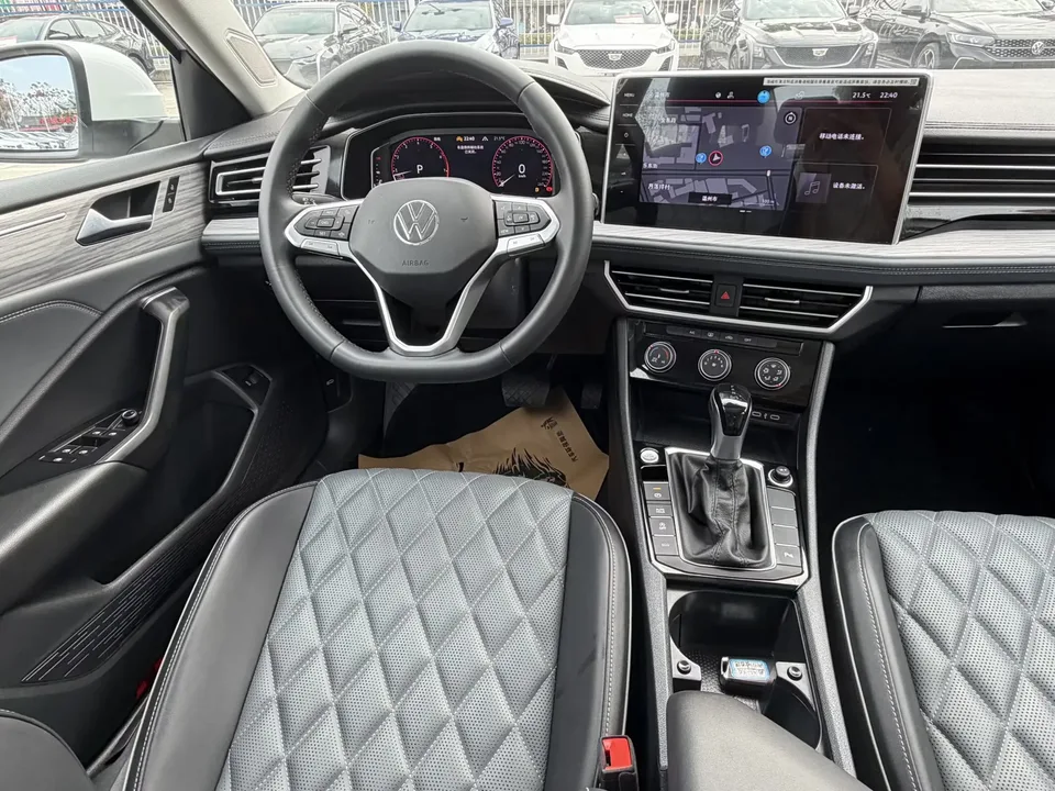 Volkswagen Sagitar 2023 Sagitar 300TSI DSG Beyond Edition 2023 — миниатюра 4