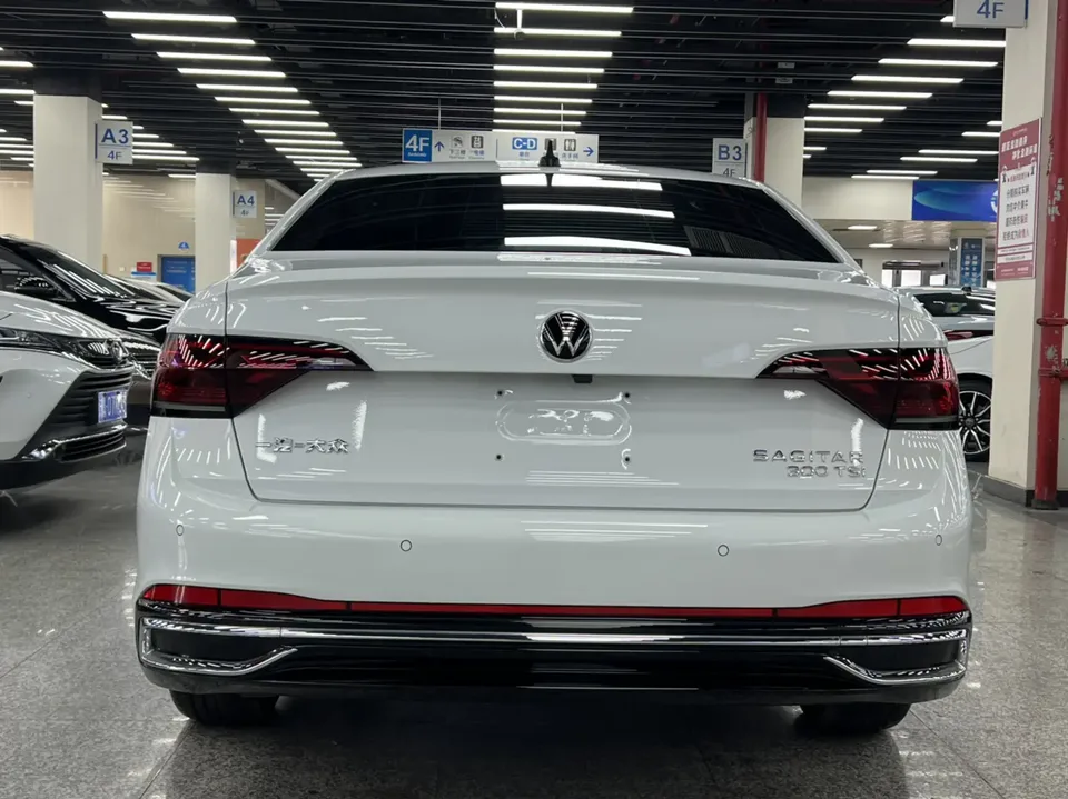 Volkswagen Sagitar 2023 Sagitar 300TSI DSG Beyond Edition 2024 — миниатюра 2