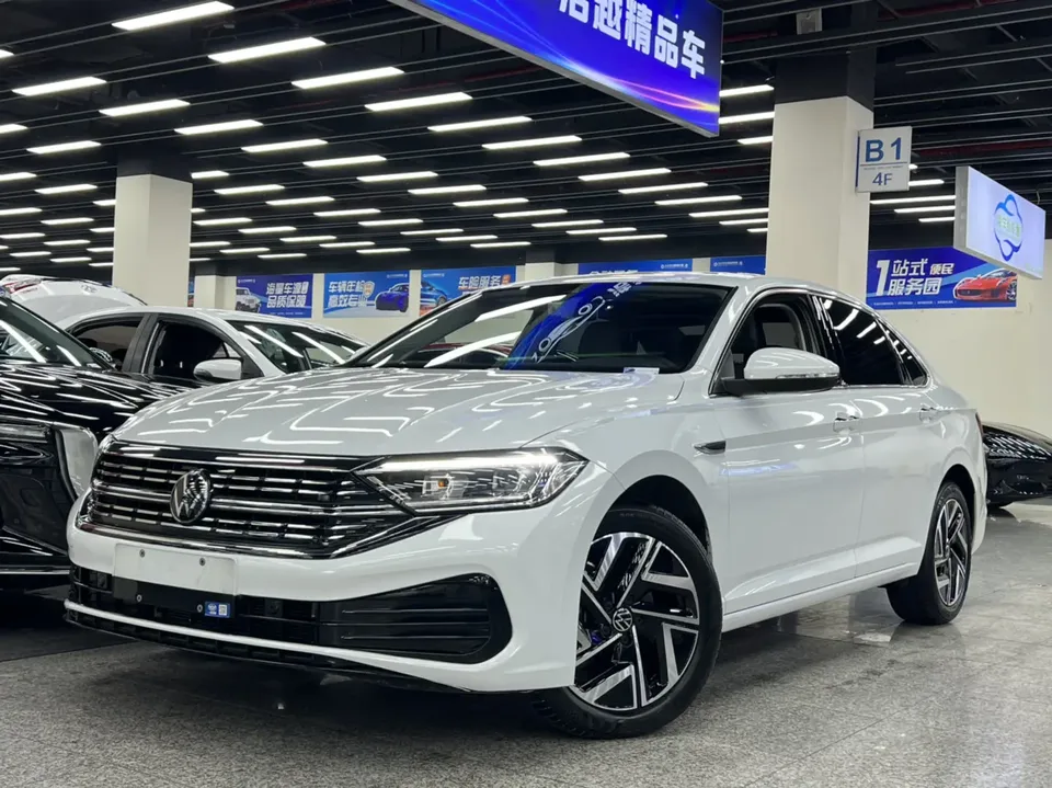 Volkswagen Sagitar 2023 Sagitar 300TSI DSG Beyond Edition 2024 — миниатюра 3