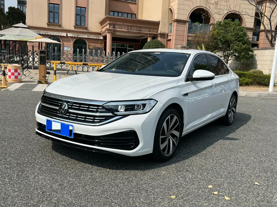 Volkswagen Sagitar 2023