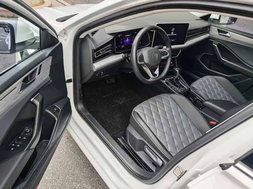 Volkswagen Sagitar 200TSI DSG Super Edition 2023 — миниатюра 4