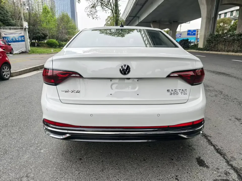 Volkswagen Sagitar 200TSI DSG Super Edition 2023 — миниатюра 5