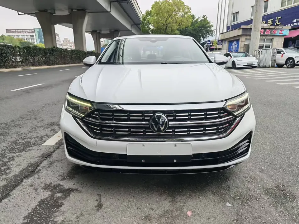 Volkswagen Sagitar 2023