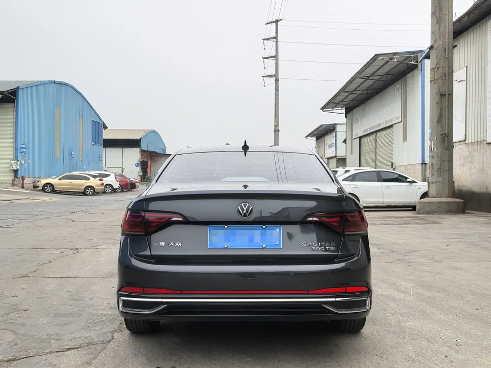 Volkswagen Sagitar 2023 Sagitar 300TSI DSG Beyond Edition 2023 — миниатюра 2