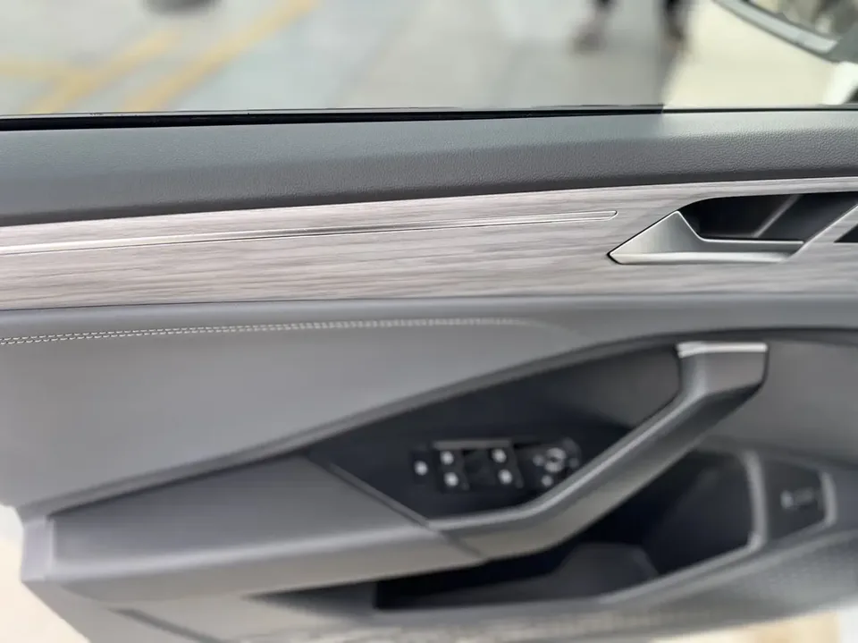 Volkswagen Sagitar 2023 Sagitar 300TSI DSG Beyond Edition 2023 — миниатюра 4