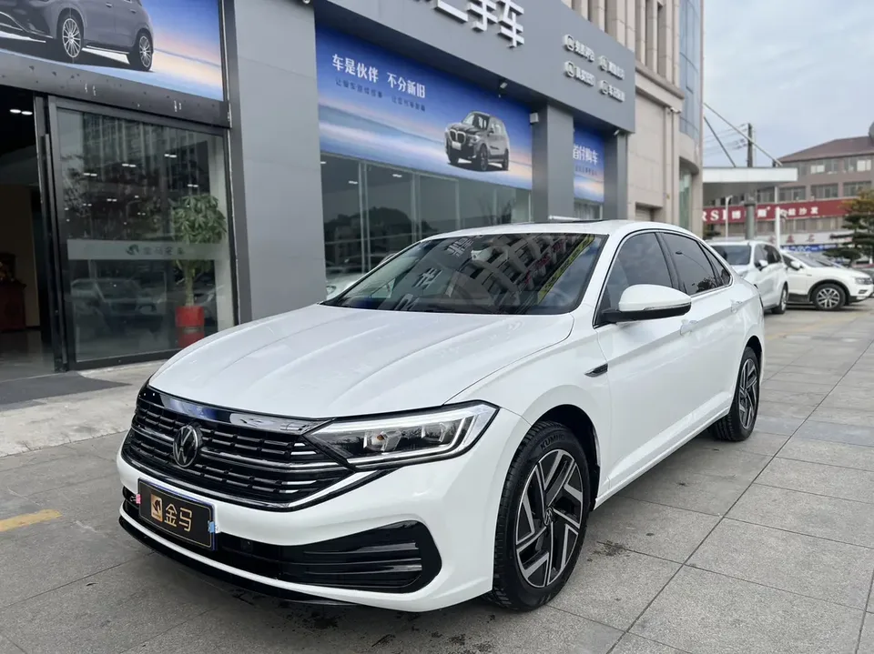 Volkswagen Sagitar 2023