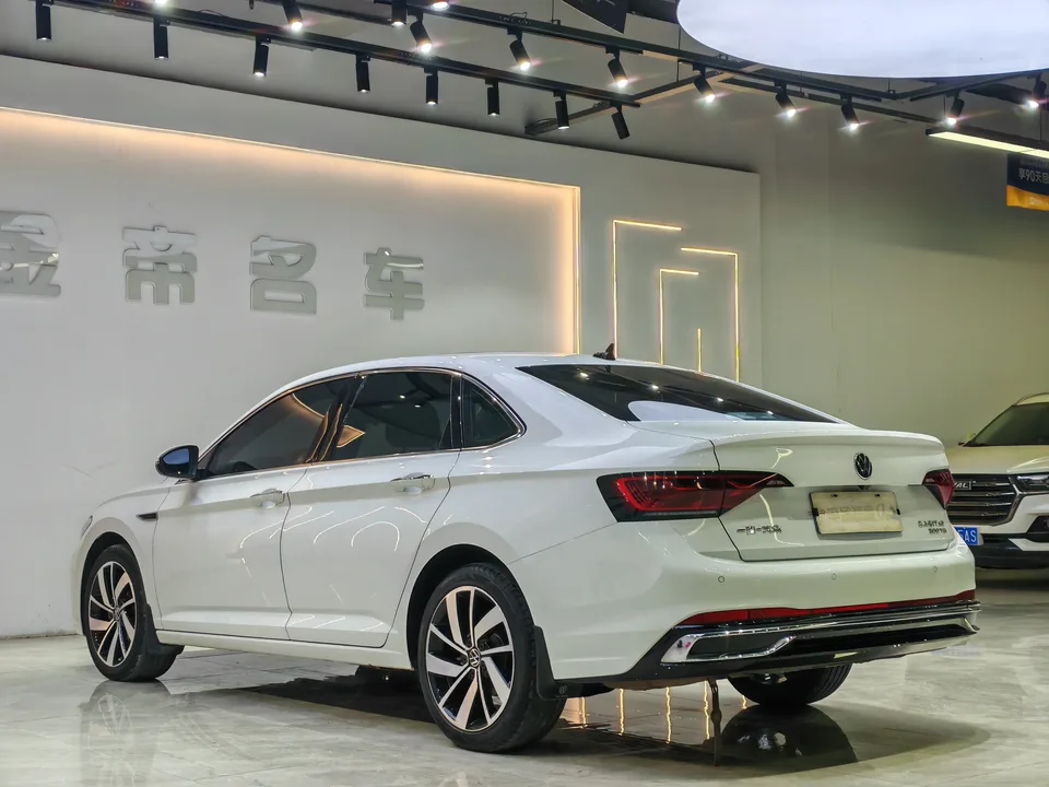 Volkswagen Sagitar 2023 Sagitar 300TSI DSG Beyond Edition 2023 — миниатюра 3