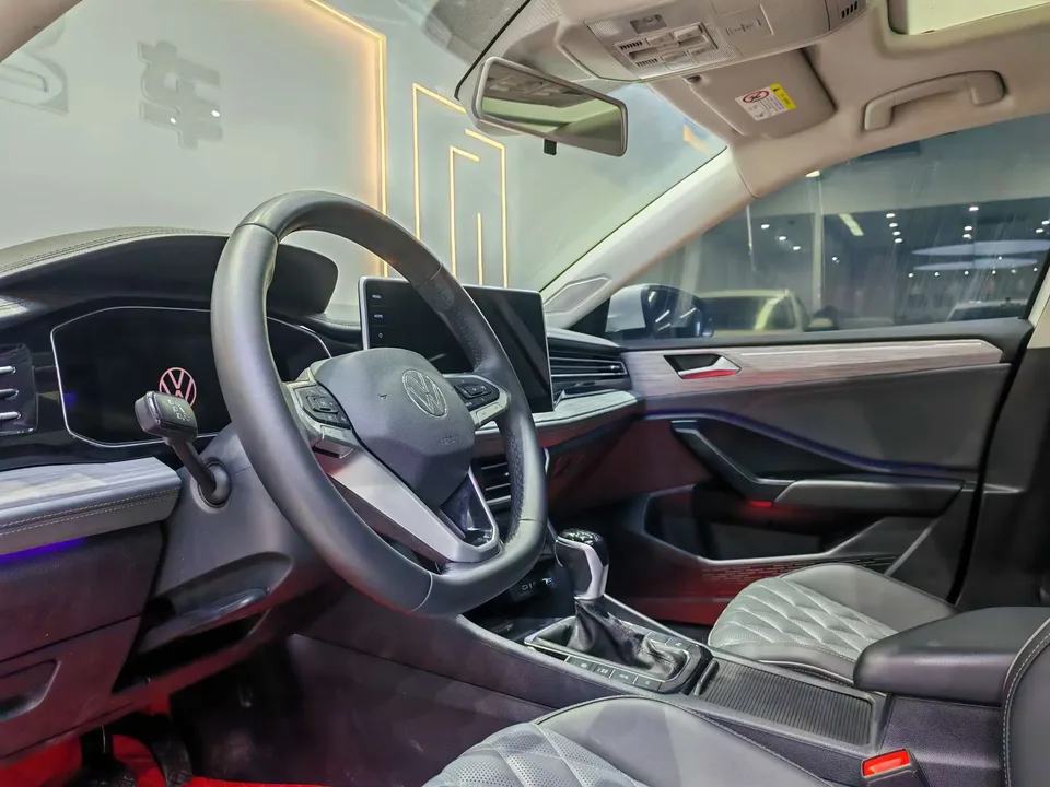 Volkswagen Sagitar 2023 Sagitar 300TSI DSG Beyond Edition 2023 — миниатюра 4